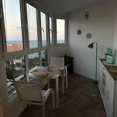 Cozy With Seaview *