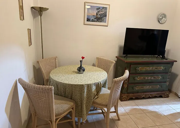 شقة Cozy Studio With Seaview طوستا ديل سيلونثيو