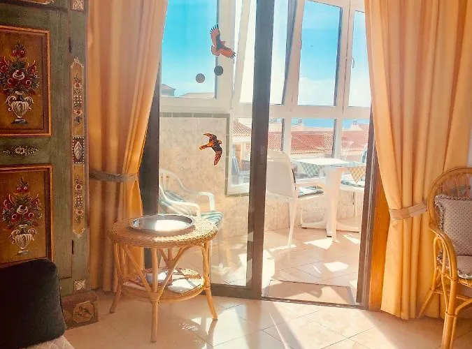 شقة Cozy Studio With Seaview طوستا ديل سيلونثيو