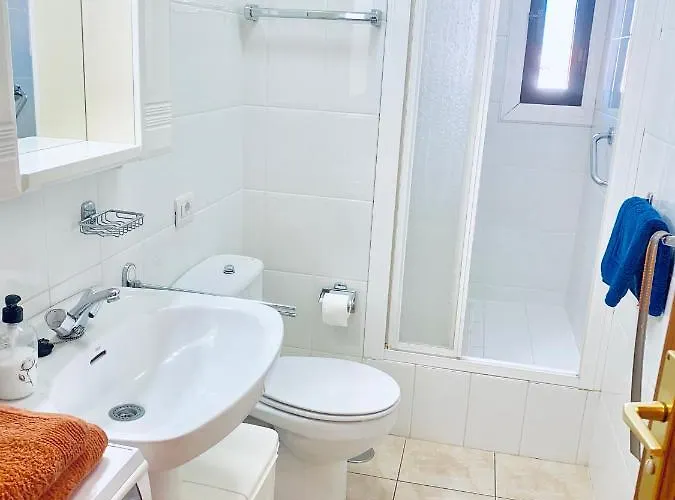 Cozy Studio With Seaview طوستا ديل سيلونثيو